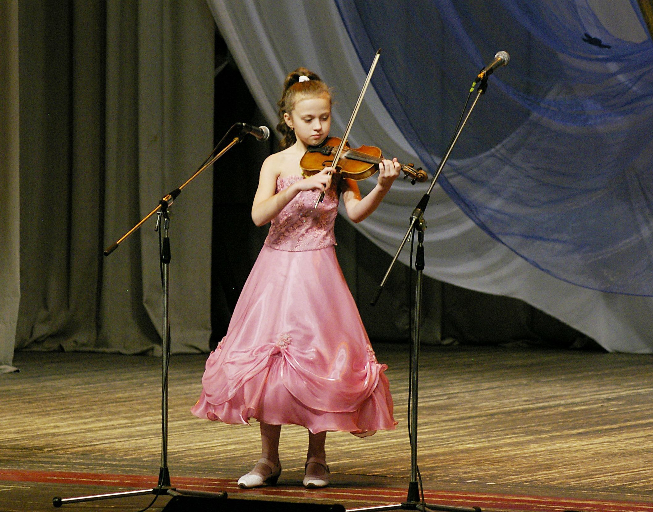 Лиза Лихницкая - дипломант  конкурса скрипачей